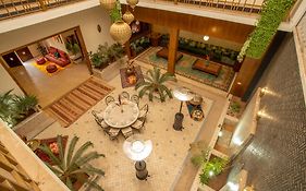 Riad Azia